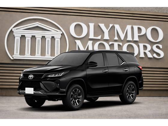 TOYOTA HILUX SW4 2.8 D-4D TURBO DIESEL DIAMOND 7L 4X4 AUTOMÁTICO